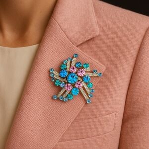 Juliana Delizza and‎ Elster MCM Multi-color Glass Gold Star Brooch